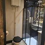 The Churchside Loft Apartman *